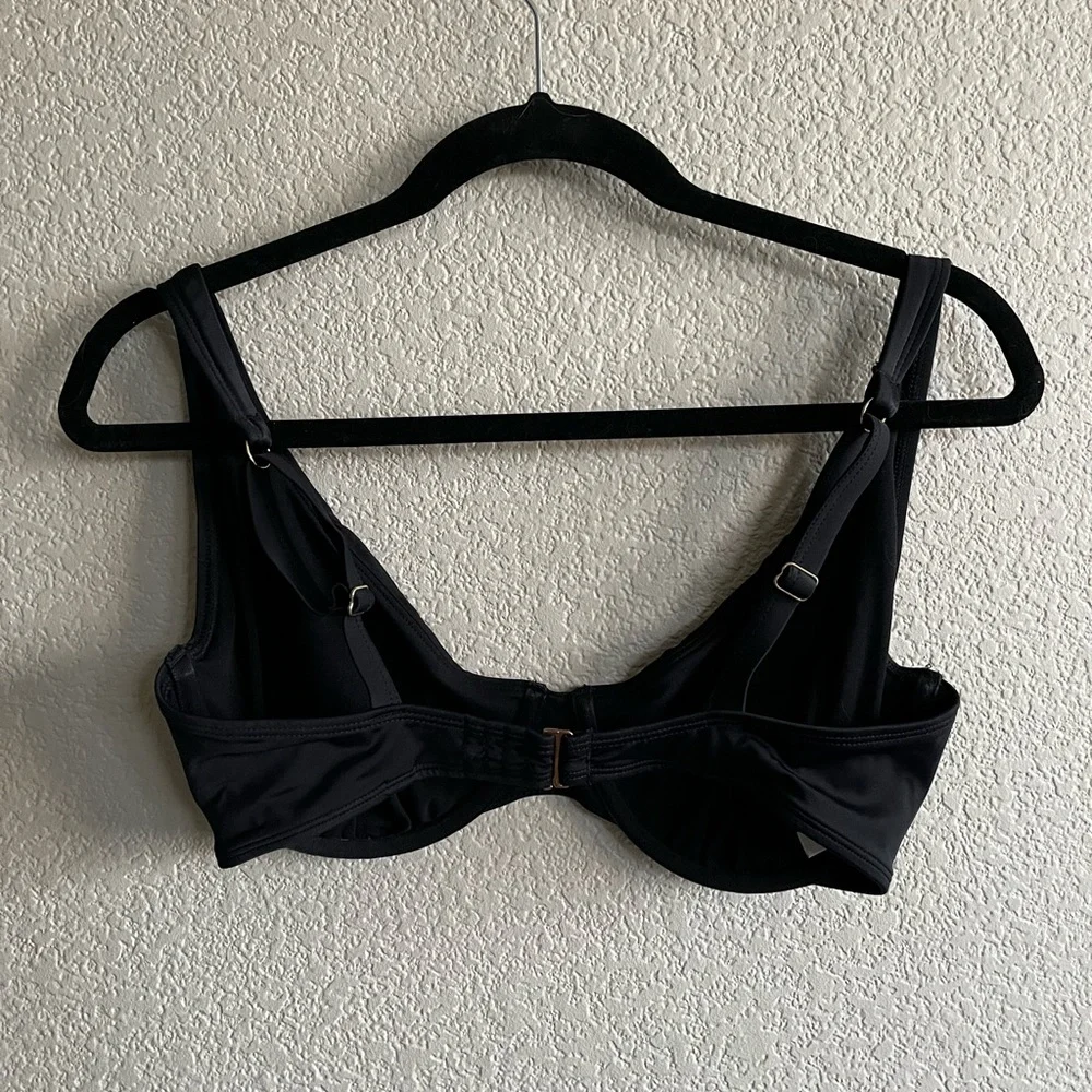 Adore Me Black Underwire Scoop Bikini Top - Picture 2 of 7